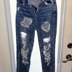American Eagle Outfitters Distressed Blue mom jean